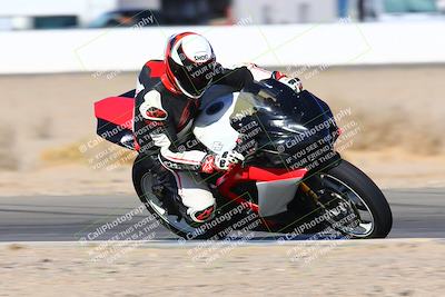 media/Jan-08-2022-SoCal Trackdays (Sat) [[1ec2777125]]/Turn 15 Inside (950am)/